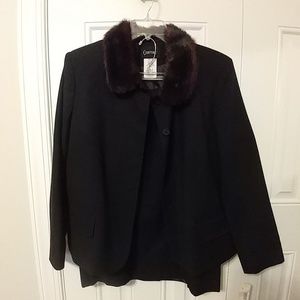 Black wool 2 piece suit w faux fur collar, skirt